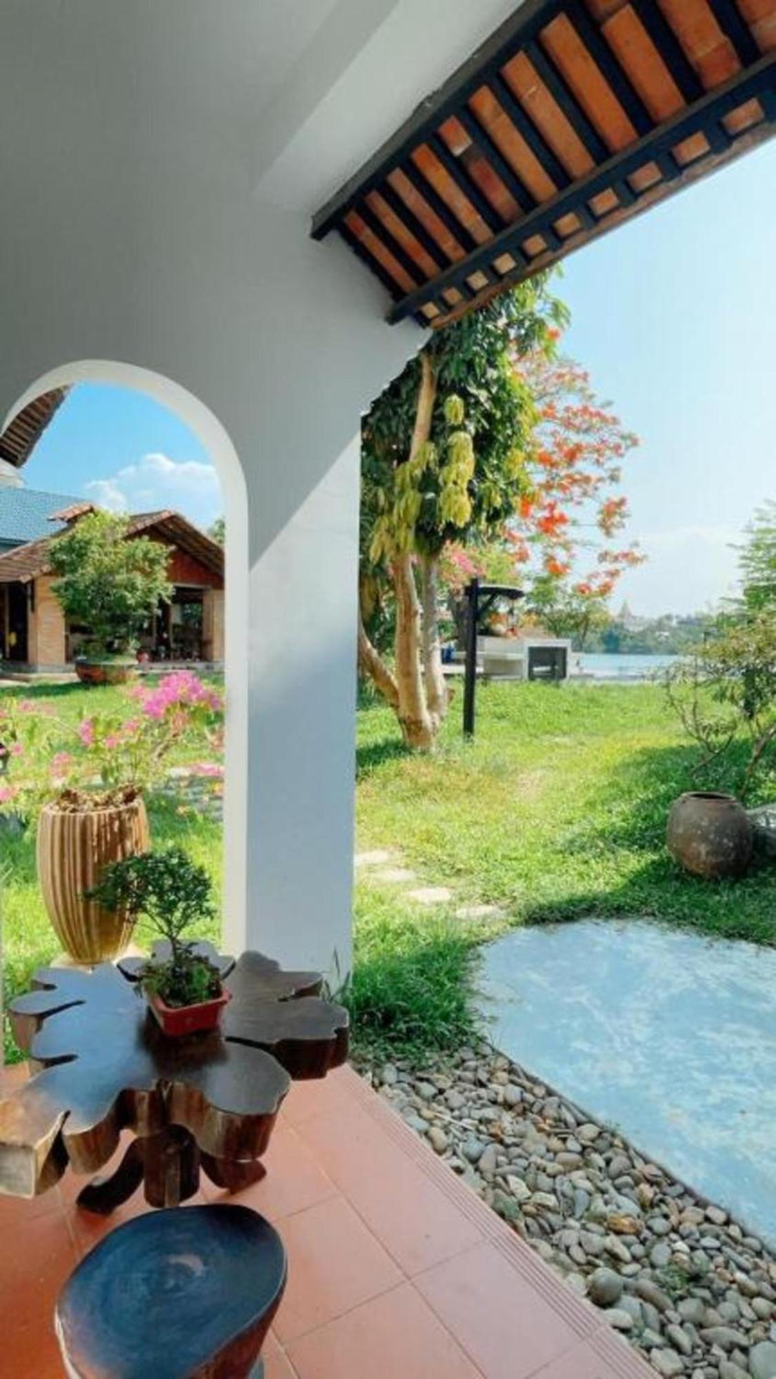 La Y Riverview Hue Exterior foto