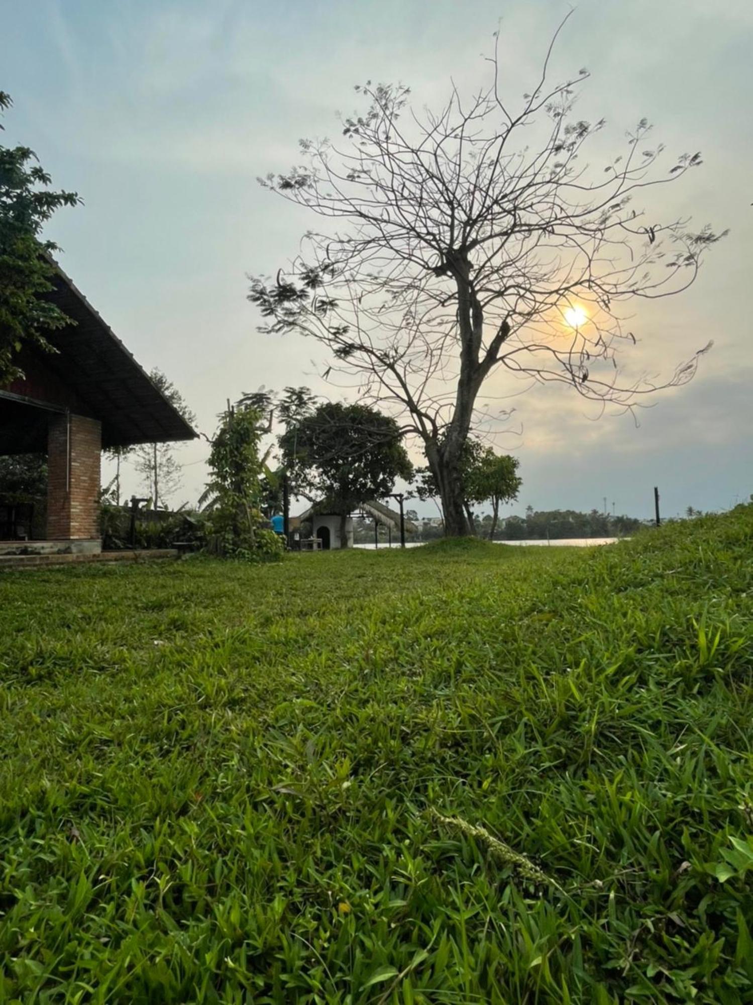 La Y Riverview Hue Exterior foto