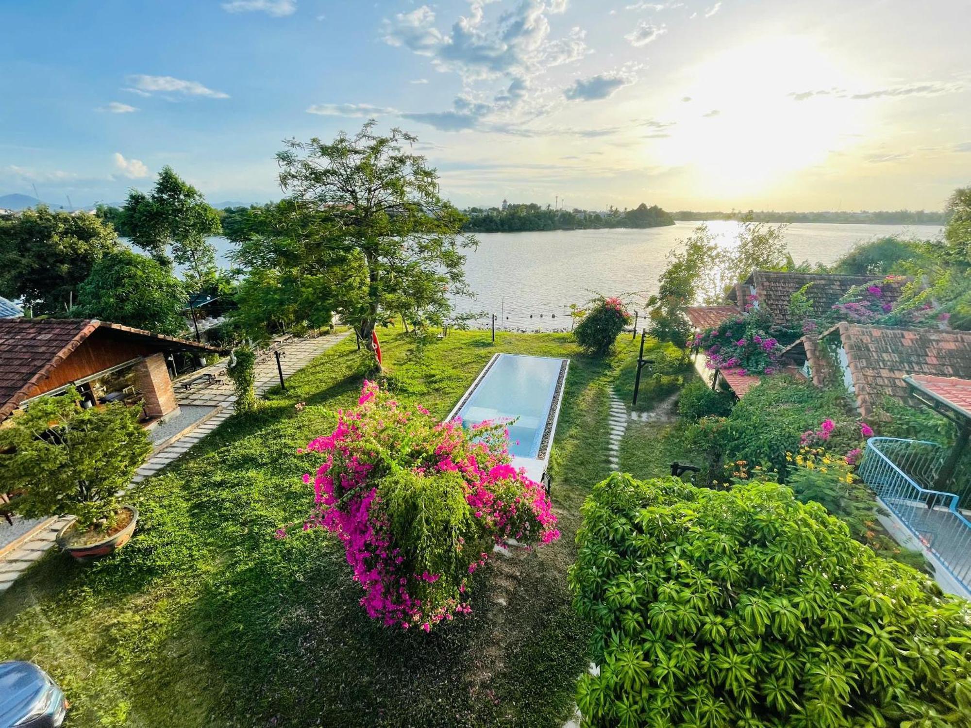 La Y Riverview Hue Exterior foto